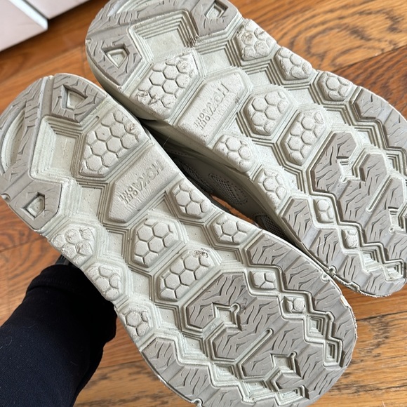 HOKA ONE ONE TAUPE COLOR - Picture 4 of 5